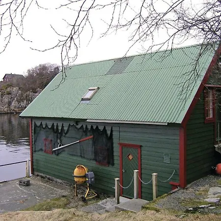 One Bedroom Holiday In Straume Holiday home *